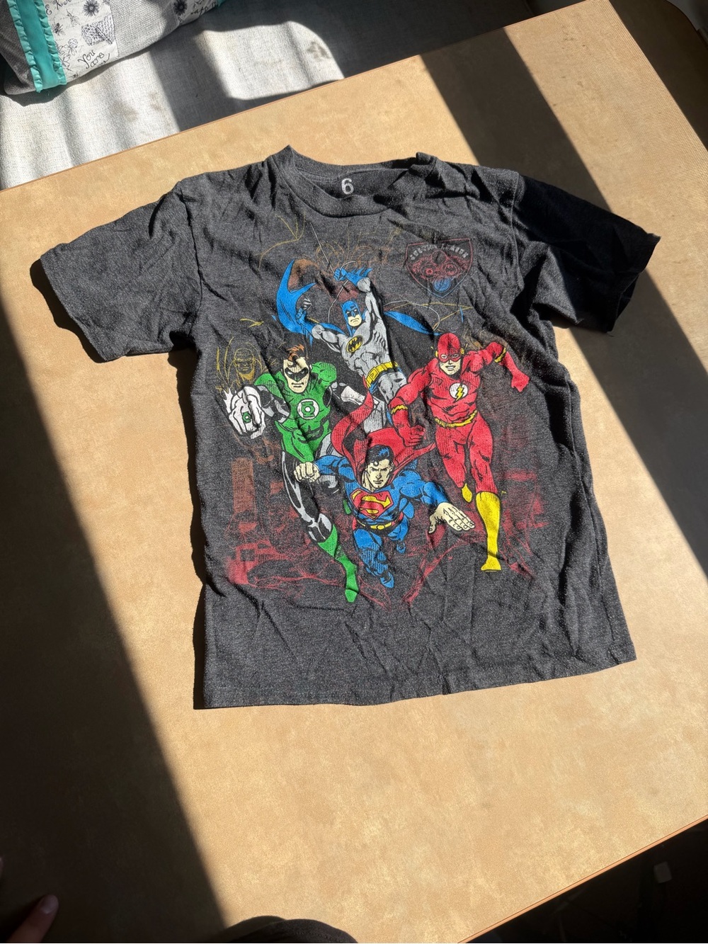 Gray Justice League Graphic kids Tee - DC Comics Characters size 6